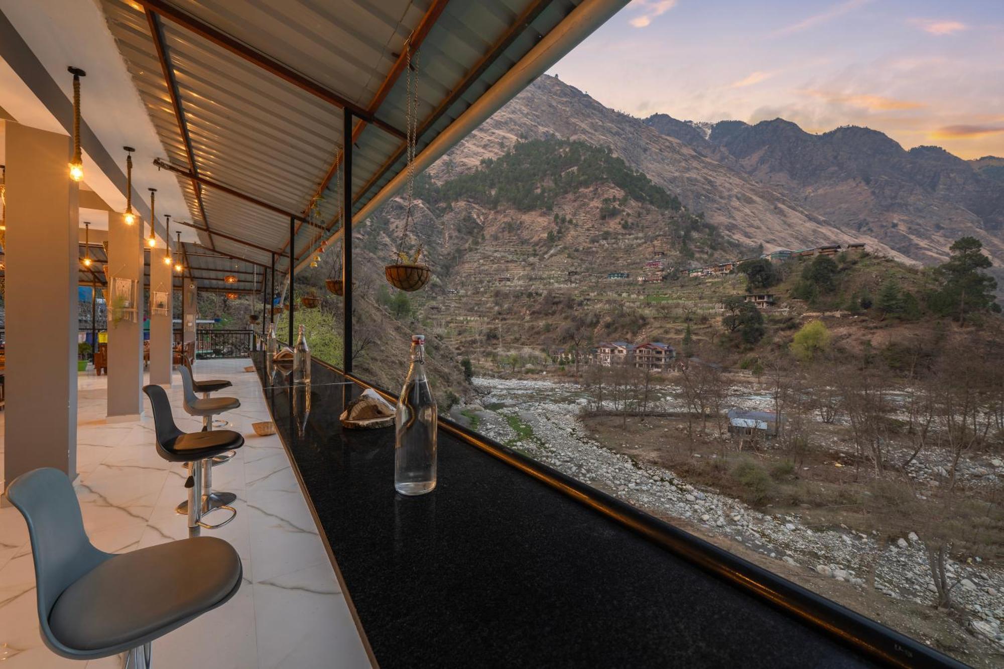 Banjār Sharda Resort-Tirthan Valley מראה חיצוני תמונה